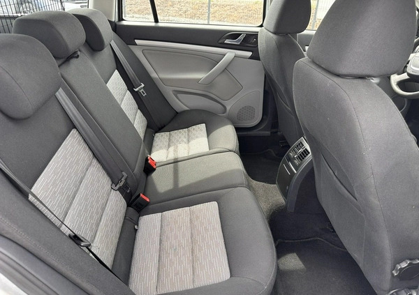 Skoda Octavia cena 22900 przebieg: 230000, rok produkcji 2012 z Wojkowice małe 154